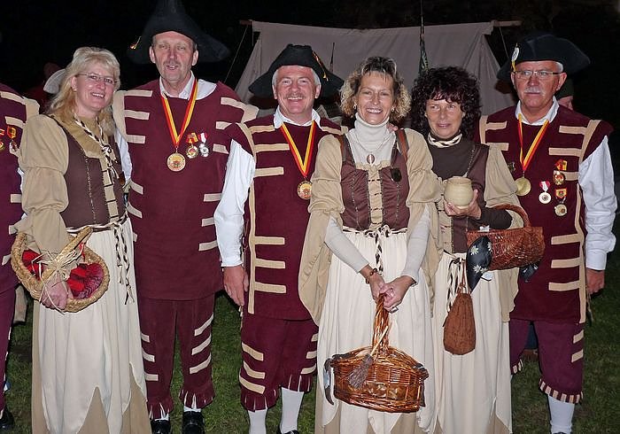 Feuerschau zum Bauernmarkt