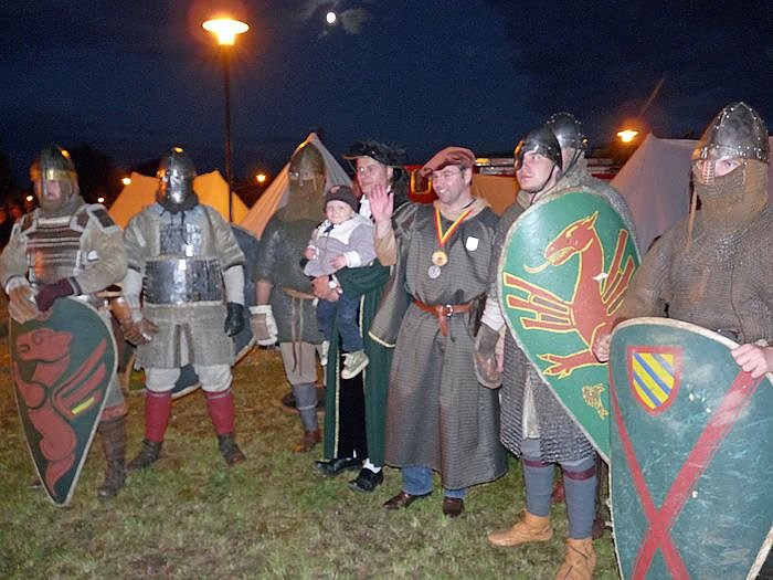 Feuerschau zum Bauernmarkt