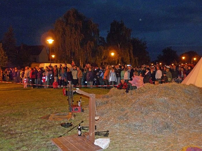 Feuerschau zum Bauernmarkt
