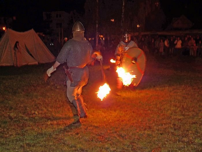 Feuerschau zum Bauernmarkt