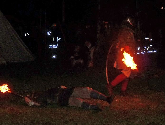Feuerschau zum Bauernmarkt