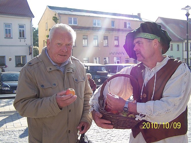 Impressionen Apfelschn&auml;pperamarkt