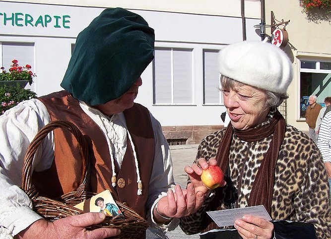 Impressionen Apfelschn&auml;pperamarkt