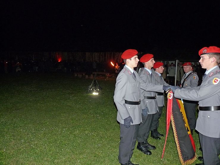 Gel&ouml;bnis im feierlichen Rahmen