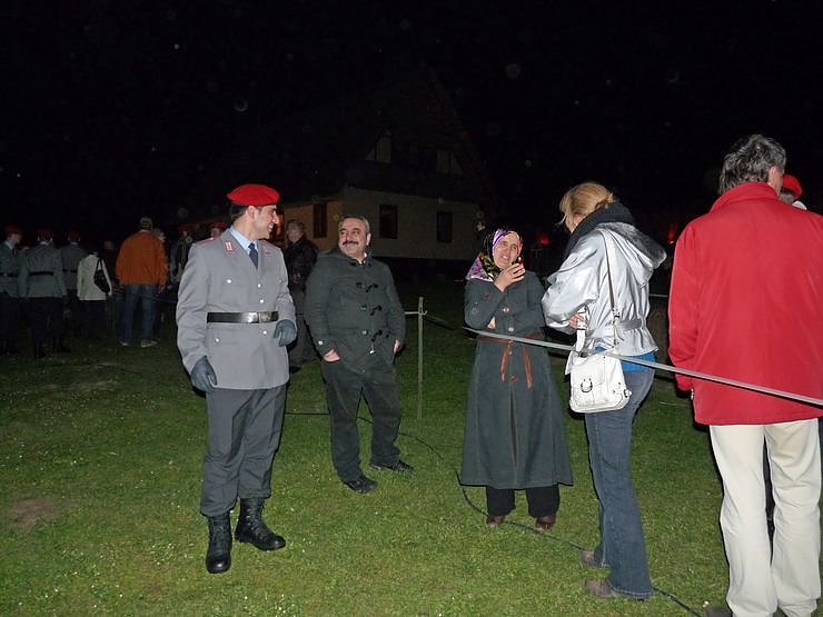 Gel&ouml;bnis im feierlichen Rahmen