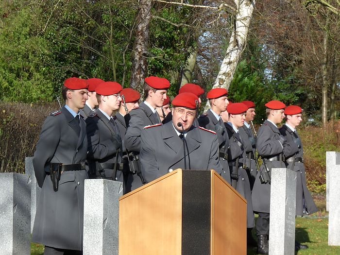 Feierliche Kranzniederlegung