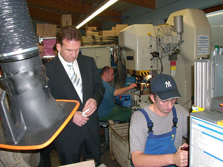 Minsterpr&auml;sident Althaus beim Rundgang 2