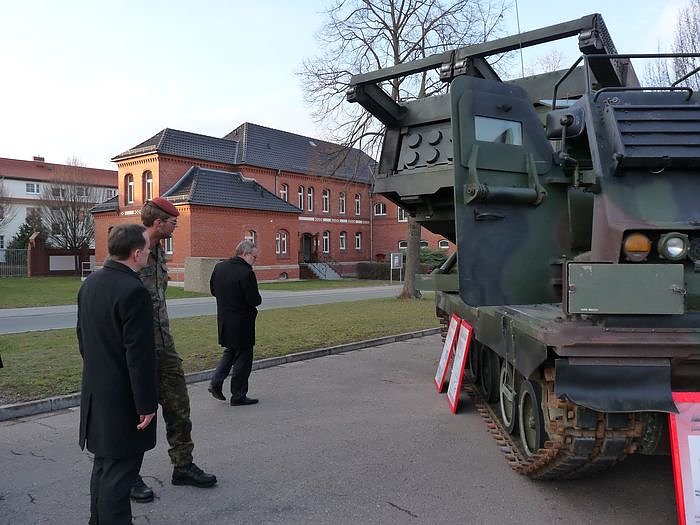 Zu Besuch in Kaserne