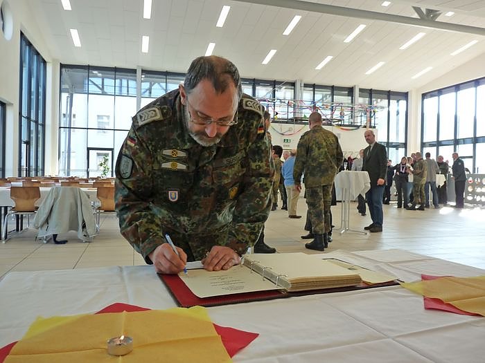 Verabschiedungsappell S&uuml;ss und Liebau