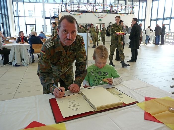 Verabschiedungsappell S&uuml;ss und Liebau