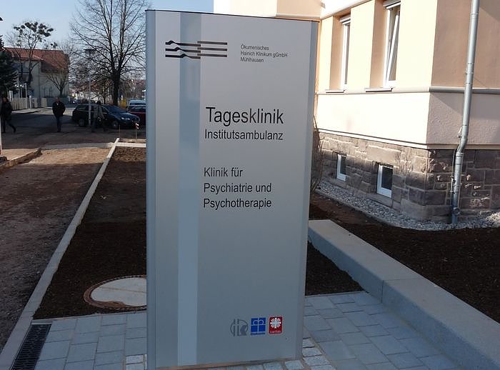 Bald erste Patienten