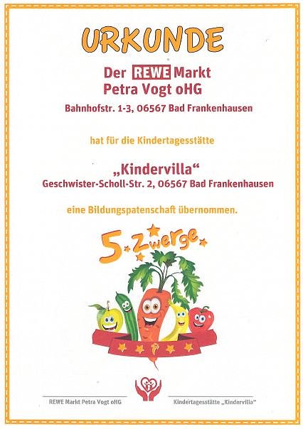 Bild: Bildungspatenschaft durch Urkunde besiegelt